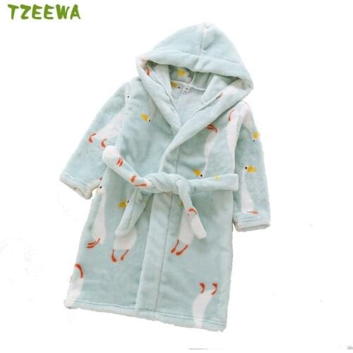 Cartoon Kids Robes Flannel Child Boys Girls Robes Lovely Hooded Bath Robes Long Sleeve Baby Boy Bathrobe Child Clothing