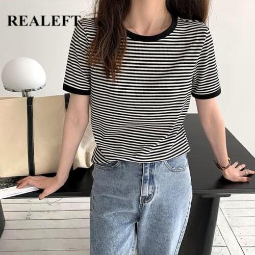 REALEFT 2021 New Summer Womens T-shirt Female Fashion Chic Short Sleeve Horizontal Stripe Casual Loose Womens Basic Tops