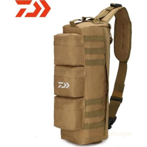 Daiwa Mens Outdoor Cycling Fishing Bottle Bag 2020 Fashionable New Hanging Waist Bag Multifunctional Tactical Shoulder Bag