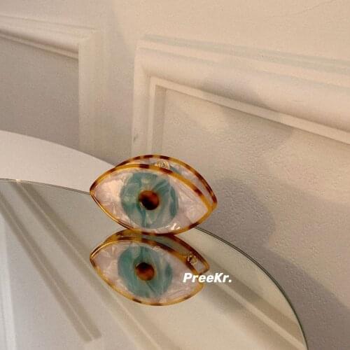 Korea Jennie Eye Hair Claws for Girls Back of Head Acetic Acid Shark Clip Niche Hair Accessories Senior Sense Headwear Women