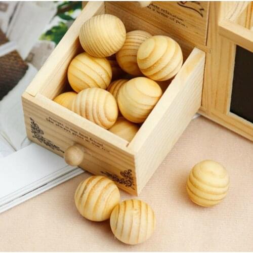 New 5pcs/bag Wardrobe Pest Control Wooden Mothballs Moth Repellent Prevent Mildew Moisture Proof Deworming Fragrant Wood Ball