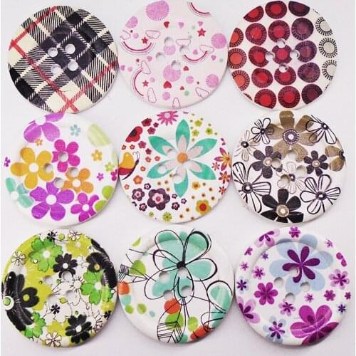 10PCs Hot Colorful Large 40mm Painting Flowers Wooden Buttons Sewing Scrapbooking For Overcoat Garments Handmade White 4 Holes
