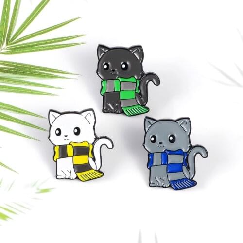 Cartoon Cute Cat With A Scarf Alloy Enamel Brooch Creative Warm Best Friend Small Animal Badge Pin Men And Women Jewelry Gifts