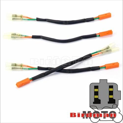 4pcs Motorcycle Turn Signal Connector 2 Wire Plug Adapter For Yamaha YZFR6 YZFR6S YZFR1 R6S Kawasaki KLZ1000 KLE650 Versys