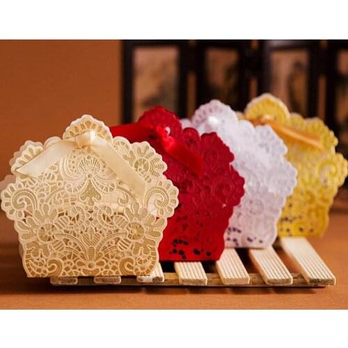 50pcs/set Wedding Decoration Love Heart Candy Gift Box Party Wedding Hollow Carriage Baby Shower Favors Gifts Candy Boxes