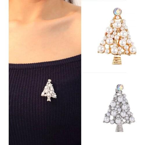BROOCH DIAMANTE PIN CRYSTAL XMAS TREE AND FAUX PEARL CREAM GOLD TONE