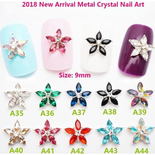 100pcs/lots Golden Nail Crystal 3D Nail Art Flower Decorations with Rhinestones 3D Nail Charms Jewelry on Nails Salon Supplies