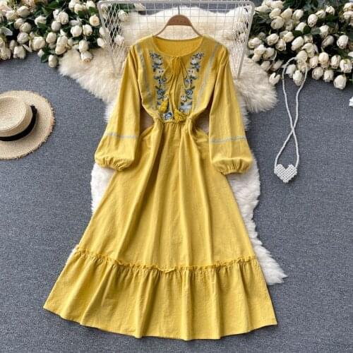 Jastie Bohemian Style Women Dresses 2021 New Autumn V-Neck Lantern Sleeve Flower Embroidery Midi Dress Holiday Beach Vestidos
