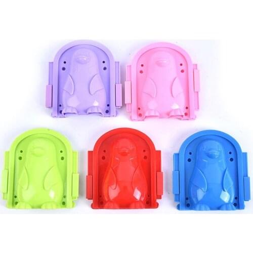 1PC Winter Plastic Snowball Maker Clip Kids Outdoor Sand Snow Ball Mold Toys Fight Penguin Clip Toy For Children