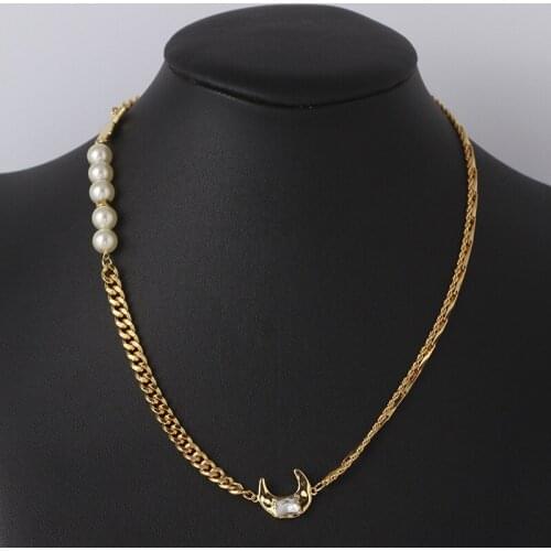 European and American jewelry wholesale simple smooth five-pointed star Moon inlaid Pearl chain woman necklace