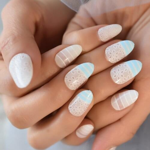 Line Cutting With Snow Flower Design Press On Nails 2021 Almond Winter Nails Manicure Medium Size Nail Tips Wholesale Fingernail