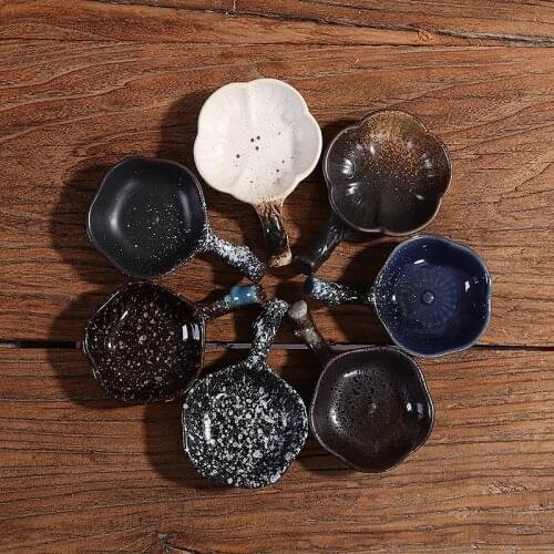 4/pcs Japanese-style small dish household plum dish ceramic sauce dish sauce dish creative restaurant snack seasoning dish