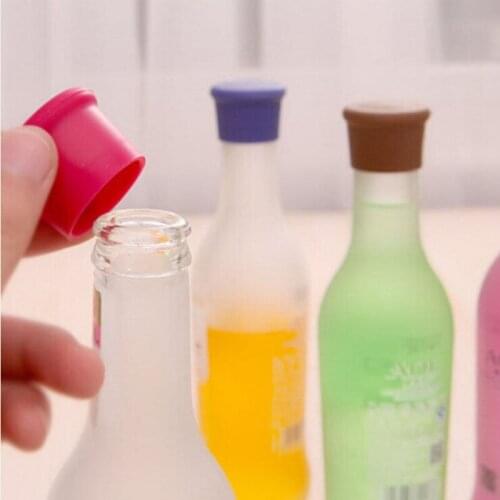 Silicone Red Wine Bottle Cover Plug Silicone Wine Beer Top Bottle Cap Stopper Drink Saver Sealer Reusable Bar Tool Random Color