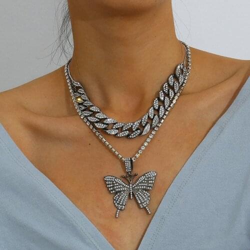 Vintage Exaggerated Big Rhinestone Butterfly Pendant Necklaces for Women Luxury Cuban Thick Chain Statement Necklace Jewelry