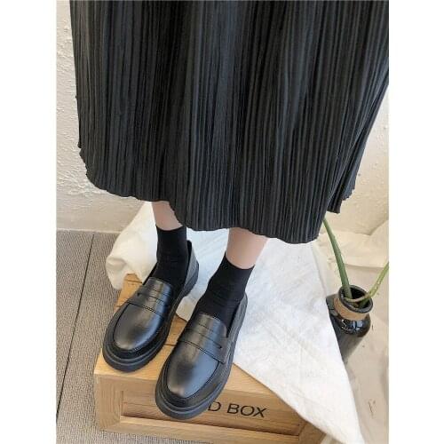 Womens shoes leather shoes 2019 spring and autumn new retro thick bottom round pumps casual shoes