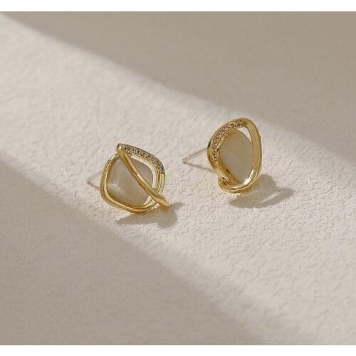 ALLNEWME Temperament Shiny Opal Square Stud Earrings for Women Ladies Gold Copper Rhinestones Twist Geometric Earring Oorbellen