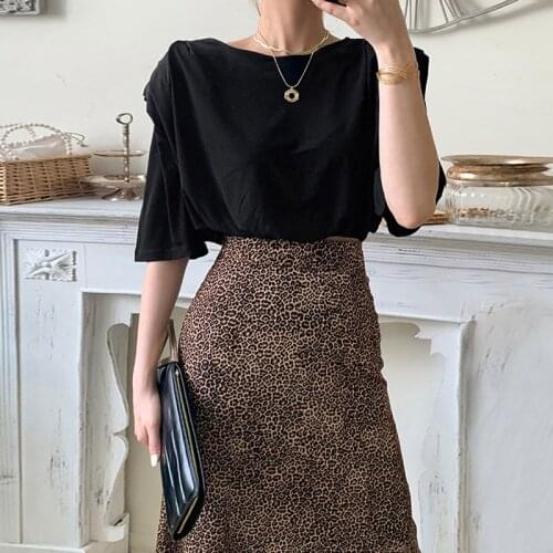 Korean Chic Niche Simple Round Neck Flared Sleeve Solid Color Loose T-Shirt + High Waist Leopard Print Hip Skirt Suit