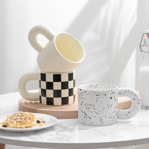 Good Quality Big Fat Handle Mug Beige Porcelain Coffee Mugs Personalized Milk Tea Cup Tableware Nordic Home Decor Creative Gifts