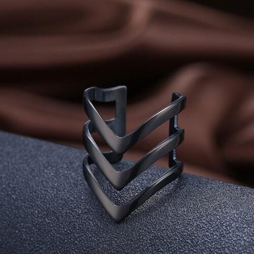 High Quality Fashion Triangle Shape Silver/Gold/Yellow/Black Open Ring For Party Engagement Jewelry Accessory