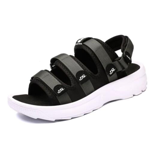 Y61 Mens Leather Sandals Summer 2021 Fashion Original Outdoor Beach Buckle Strap Casual Garden Rubber Slippers Garden Shoes