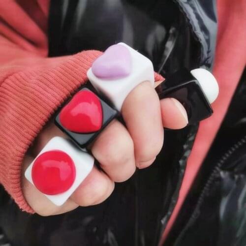 New Sweet Colorful Heart Round Resin Finger Rings For Women Korean Geometric Square Acrylic Big Ring For Girl Party Jewelry Gift
