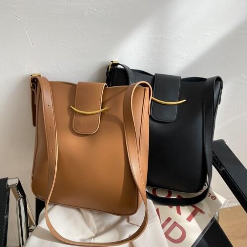 Fashion PU Leather Women Large Capacity Crossbody Bags Casual Solid Color Vintage Bucket Shoulder Bags Ladies Messenger Bags