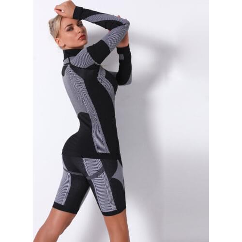 Seamless knitted striped hip long-sleeved shorts yoga suit womens sports running fitness pants