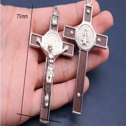 Classic Jesus Alloy Wood Cross Jesus Mercy Portrait Cross Medal, 20 pieces. Delicate glamour Jesus cross