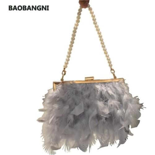Evening Purse with Pearl Strap Chain Clutch Bags Feather Crossbody Bag for Women Girl Ladies Luxury Women Bag Design Party Purse