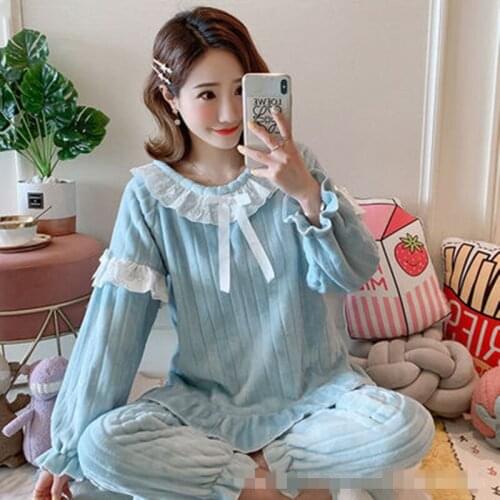 2021 Autumn and Winter New Coral Fleece Womens Pajamas Long Sleeve Home Service Thickened Sleep Tops Pijamas Women Sleepwear
