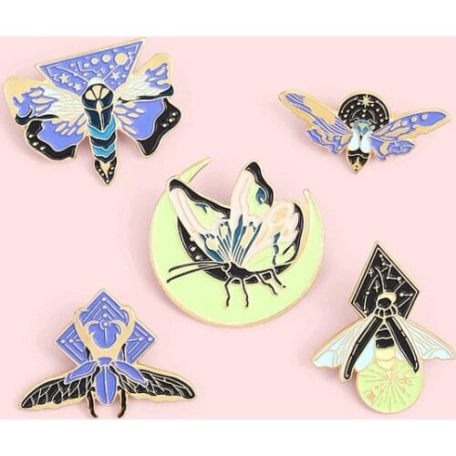 Hot Selling New 2021 Butterfly Brooch Set Nine Product Sets Baking Paint Alloy Accessories Brooch Wholesale
