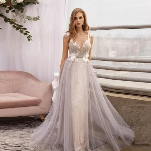 Extraordinary Wedding Dress with Feather illusion V-NECK Custom Made Backless Wedding Bridal Gowns