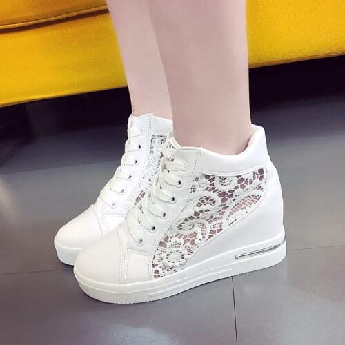 Women Wedge Platform Sneakers Rubber Brogue Leather High heels Lace Up Shoes Pointed Toe Height Increasing Creepers White Silver