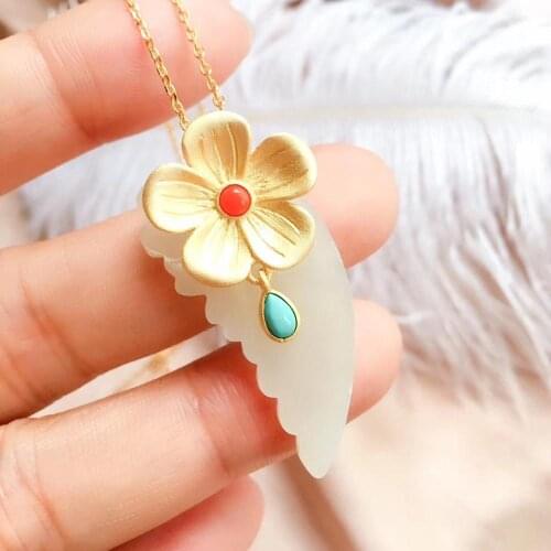 Natural And Real Hetian Jade Pendant Necklaces Fashion Woman Necklaces