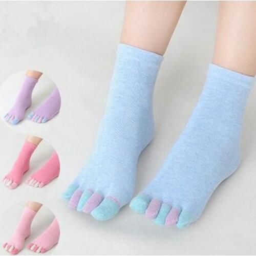1 pair Spring and autumnwinter candy color womens cotton 5 finger socks medium tube socks five toe socks Korean split toe socks