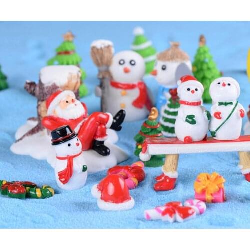 Christmas Decoration Mini Resin Santa Claus Snowman Tree Micro Landscape Model DIY Miniature Garden Figurines Home Decoration