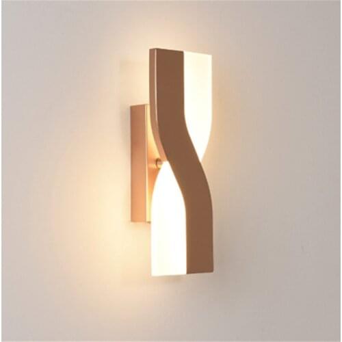 2021 NRE Simple Creative Indoor Wall Light Rotating Led Children Bedroom Bedside Decoration Nordic Living Room Wall lamps