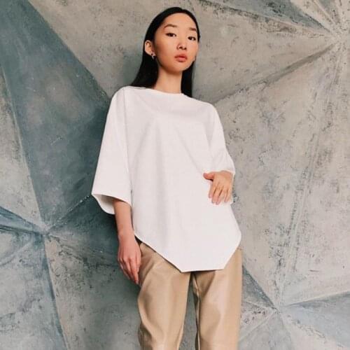 2021 Kintted T-Shirt Cotton O-Neck Half Sleeve Solid Color Simple Casual Office Design Shirt Elegant Irregular Hem Tops