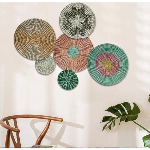 Boho Woven Wall Basket Decor Seagrass Decorative Tray Hanging Wicker Bowl Rustic Decoration for Living Room Bedroom Kitchen