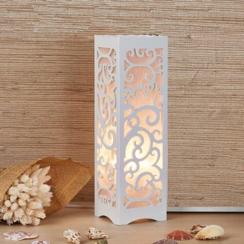 Modern LED Hollow Carved Table Lamps for Living Room Art Deco Bedroom Bedside Lamp Plastic Lampshade Makeup Table Light Fixtures