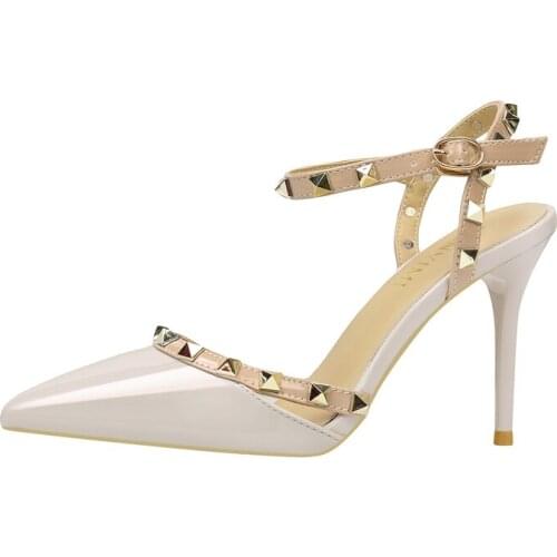 2019 New Net Red Studded High Heels Fine With Fairy Wind Sexy Wild French Girl Word Pointed Sandals