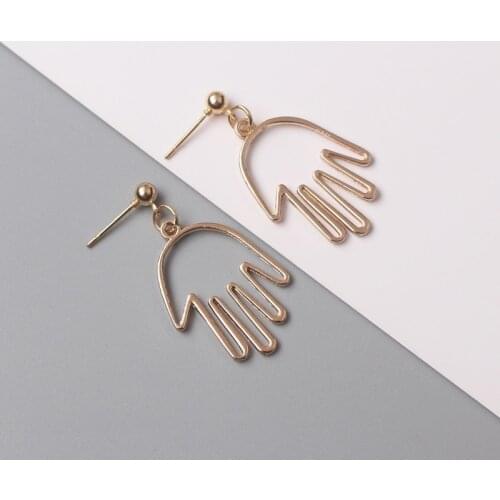 Trend Abstract Art Hand Palm Drop Earrings Gold Hollow Geometry Boucles d'oreilles Simple Fashion Statement Jewelry Accessories