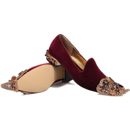 Spring Gemstone Metal Carved Toe Velvet Casual Shoes Female Pointed Toe Luxury Rhinestone Low Heels Slip On Loafer Shoes