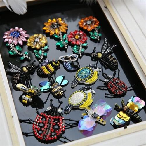 1 PCS Flowers Bees ladybug Rhinestones bead patches applique sew on beading qpplique clothes shoes bags decoration patch DIY