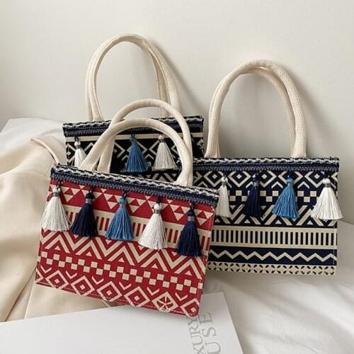 Ethnic Style Female Tote Bag Summer Handbag for Women Fashion Tassel Designer Beach Bag Messenger Shoulder Womens Bag 2021 M071