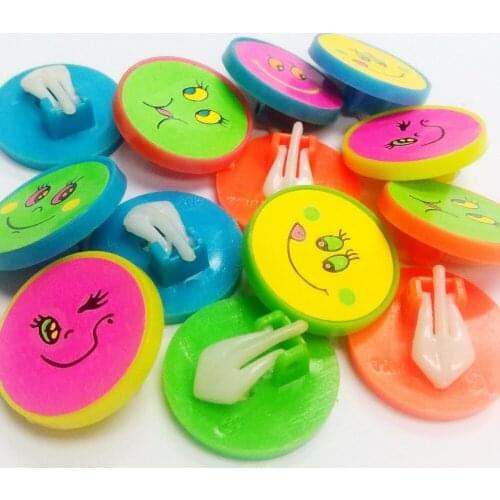 24pcs VINTAGE Plastic badges Earring Retro Fashion Jewellery Girl Toy Pacifier birthday party Favors pinata novelty gift prize