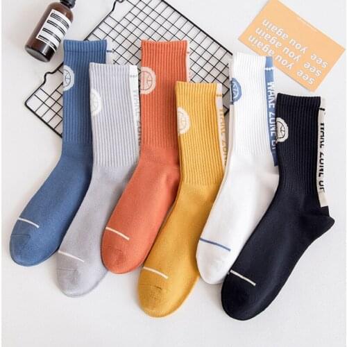Mens And Womens Socks Autumn And Winter Breathable Sweat-Absorbent Sports Socks Street Tide Outdoor Sports Running