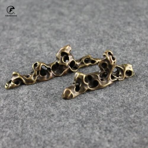 Handmade Vintage Brass Copper Strange Stone Mini Mountain Brush Pen Rack Penholder Statue Home Office Desk Decorative Ornamen