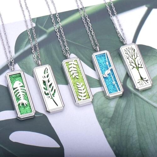 New Square Wholesale Aromatherapy Necklace Stainless Steel Open Perfume Locket Essential Oils Diffuser Necklace Aroma Jewelry