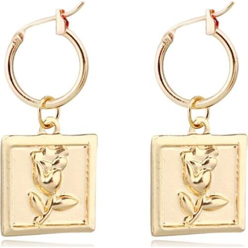 1Pair Vintage Elegant Flower Square Hoop Earrings For Women Gold Metal Carving Rose Geometric Pendant Circle Earrings Jewelry